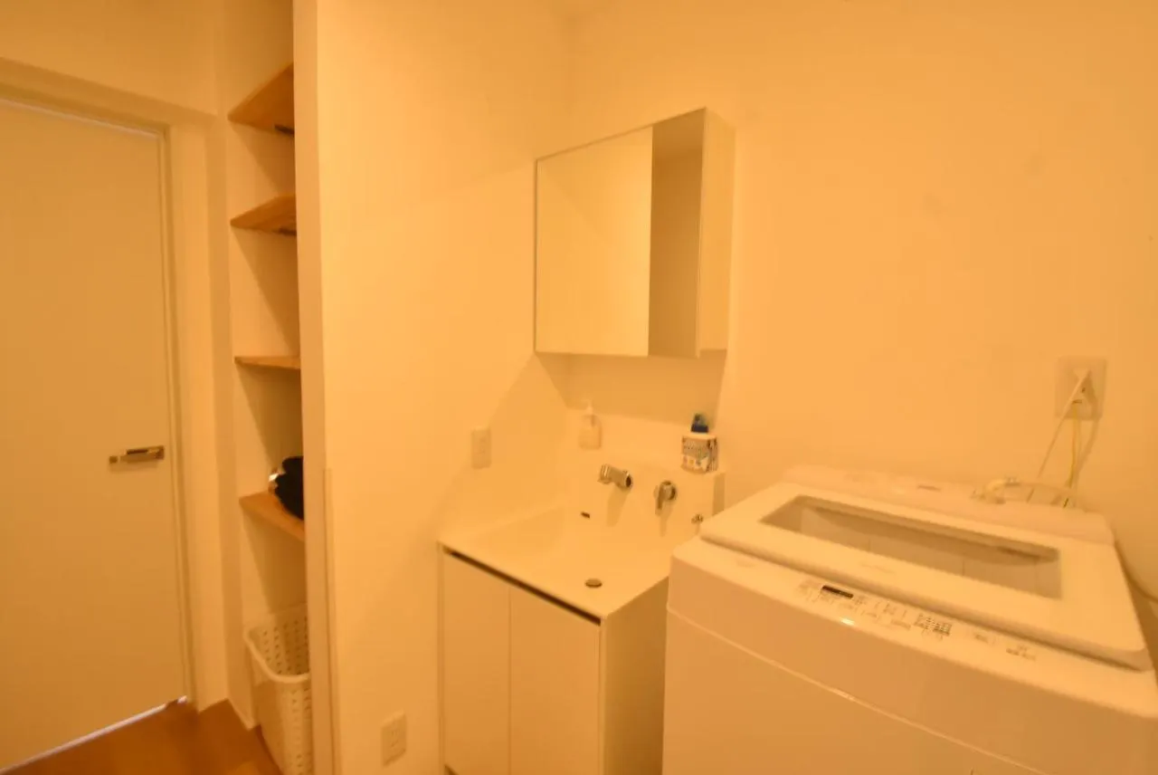 Enzo Sakurababa Apartment Omura