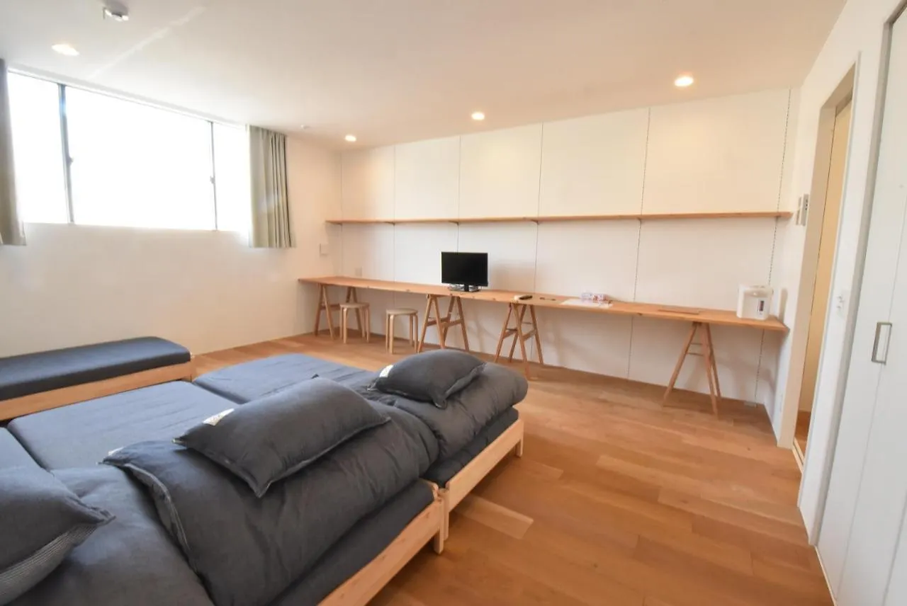 Enzo Sakurababa Apartment Omura Japan