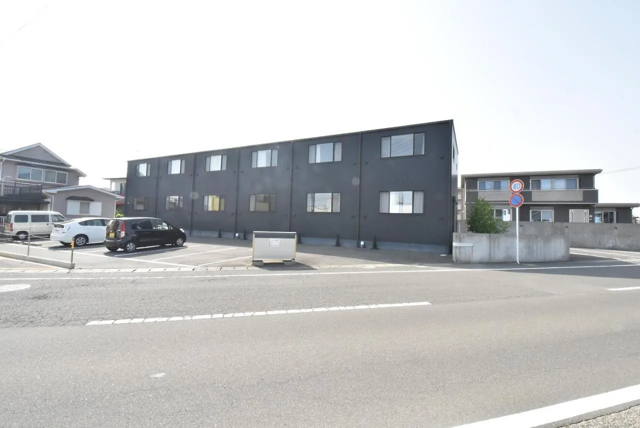 Enzo Sakurababa Apartment Omura